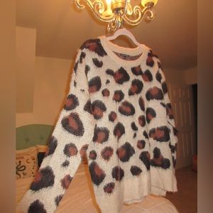 🐆WORN ONCE🐆 Dry Goods Leopard Print Sweater